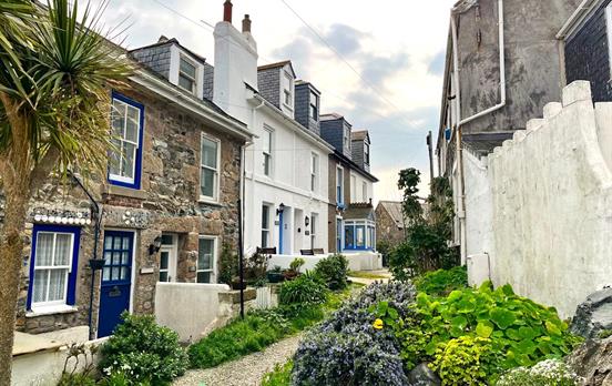 A quiet lane in charming St Ives