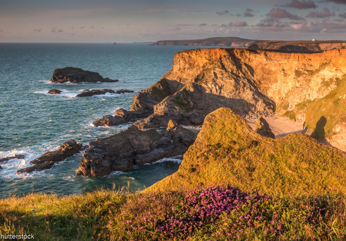 Golden hour at Ralph&apos;s Cupboard