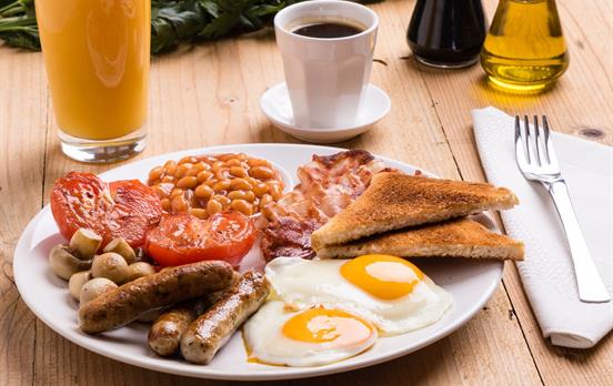 Typisch britisches Frühstück