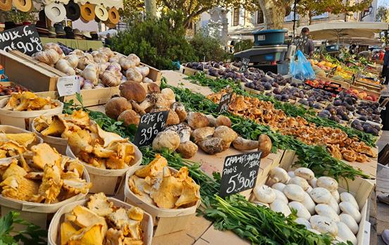 Cassis local open air market