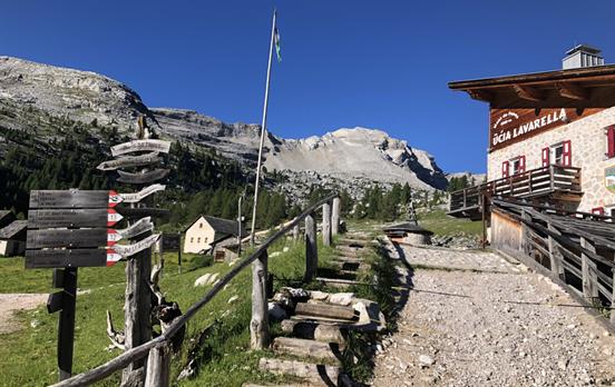 Trail to Rifugio Lavarella
