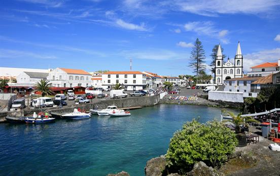 The pretty harbour town of Madalena