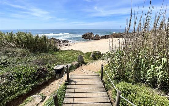 Board walk between Matosinhos and Povoado Varzim