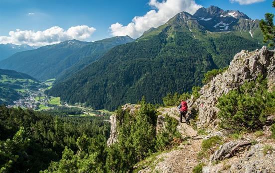 Hiking from Germany to Italy