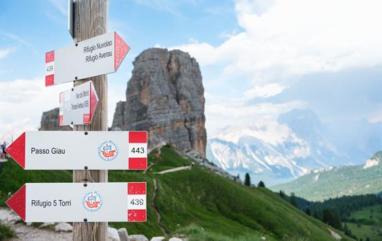 1500x1000images-DolomitesAV1Shoot034