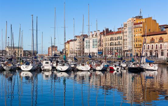 Der Hafen von Gijón