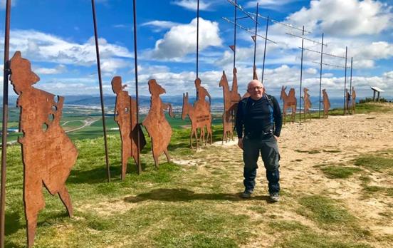 The Alto del Perdón statues