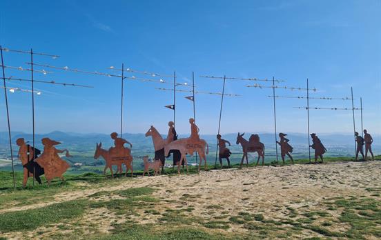 Sculptures Alto del Perdón