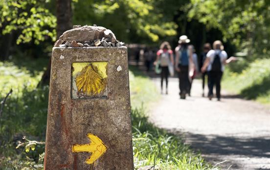 Well sign-posted paths
