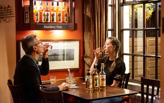 Whisky tasting at the Loch Ness Inn