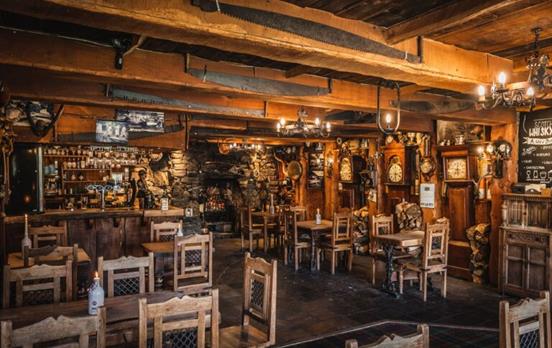 Bar at Oak Tree Inn, Balmaha