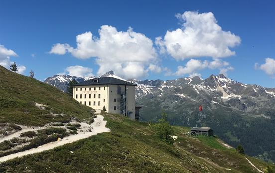 Spend the night in the historic Hotel Weisshorn
