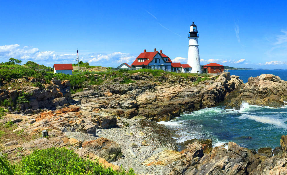 A Guide to Maine: Vacationland