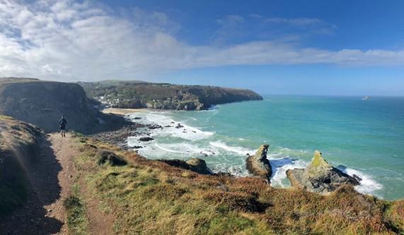 Why Book your South West Coast Path with Macs Adventure?