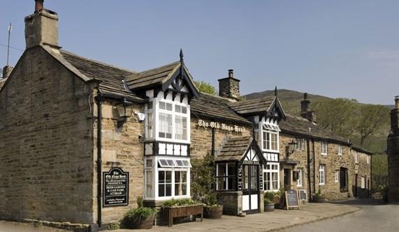 Why Book your Pennine Way Walking Holiday with Macs Adventure?